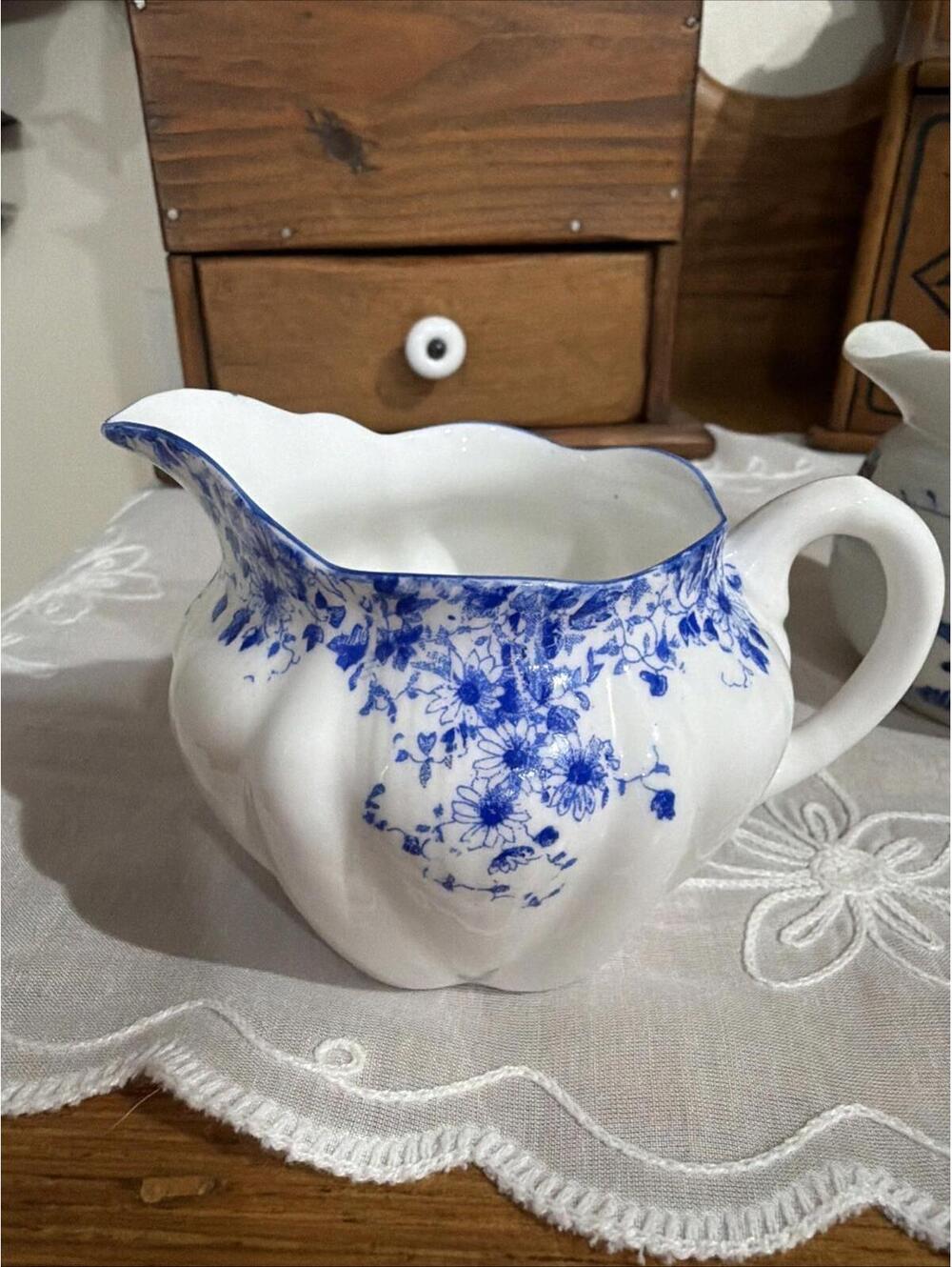 VTG small Creamer pitchers lot 2 Blue Floral Bone china cottage primitive decor - Picture 2 of 15